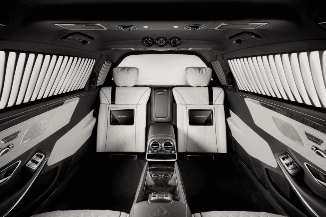Mercedes-Maybach S 600 プルマン（2016年）