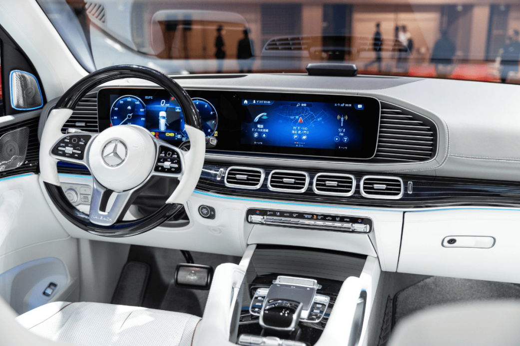 Mercedes-Maybach GLS 600 4MATIC（2021年）