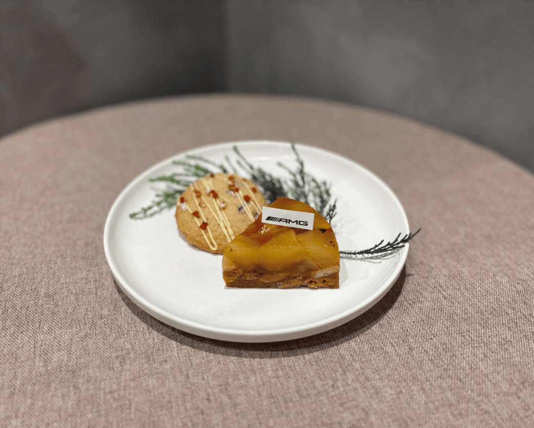 飲食販売：Mercedes-AMG Icons in Motion