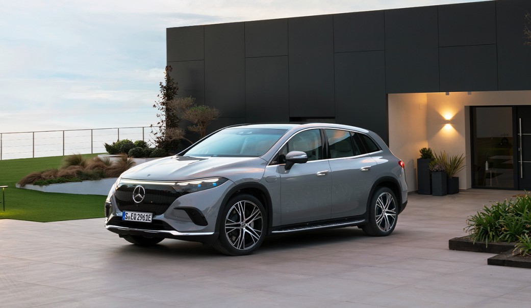 EQS SUV
