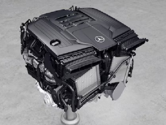 The S-Class 4.0ℓV型8気筒エンジン+ISG*