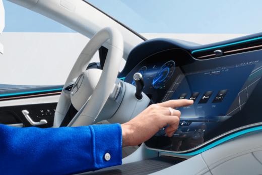 コラム「メルセデス・ベンツ デジタルプロダクト」とは？Mercedes-Benzアプリの便利な機能や利用方法をわかりやすく解説。