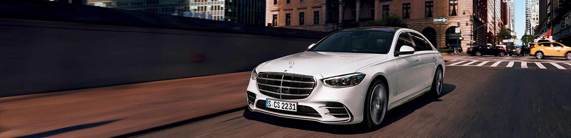 写真：The S-Class Sedan